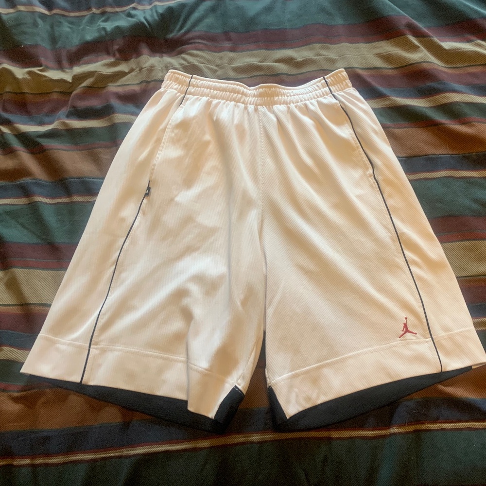 Jordan basketball shorts, size XL